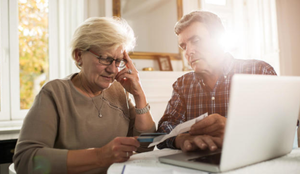 Common Retirement Mistakes: Avoiding These 5 Pitfalls to Protect Your Nest Egg